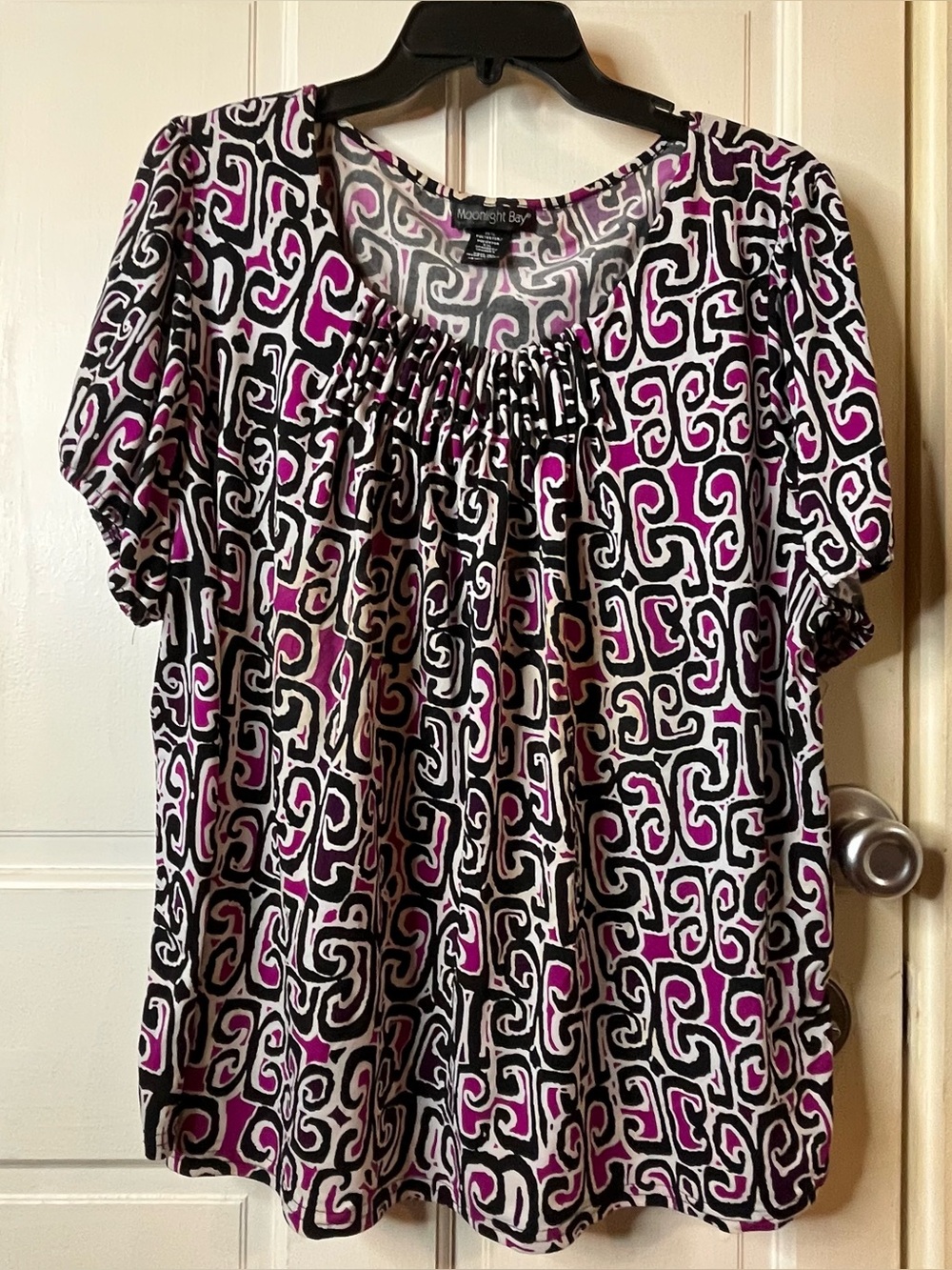 Maison Jules Pink and Black Geometric Short Sleeve Blouse